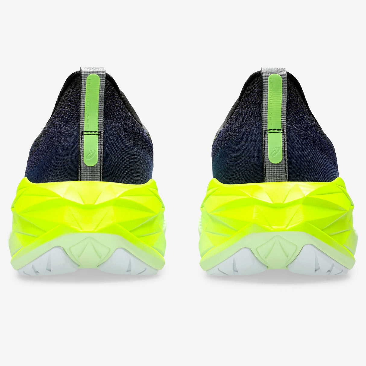 Asics - Novablast 4 - Large - Homme