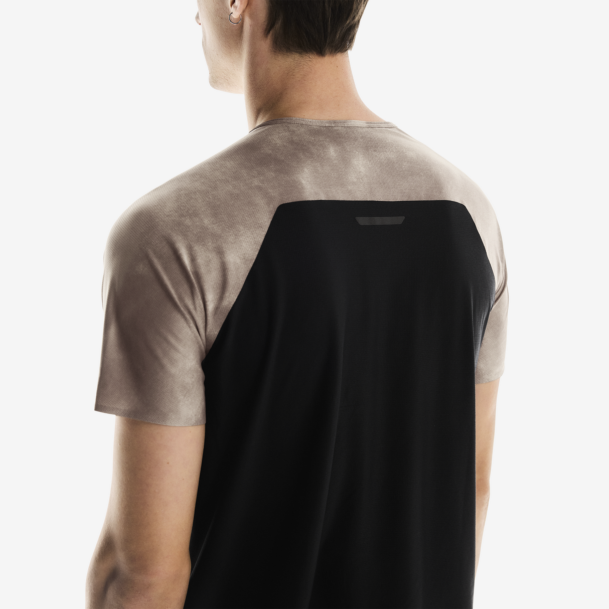 On - Performance-T AOP - Homme