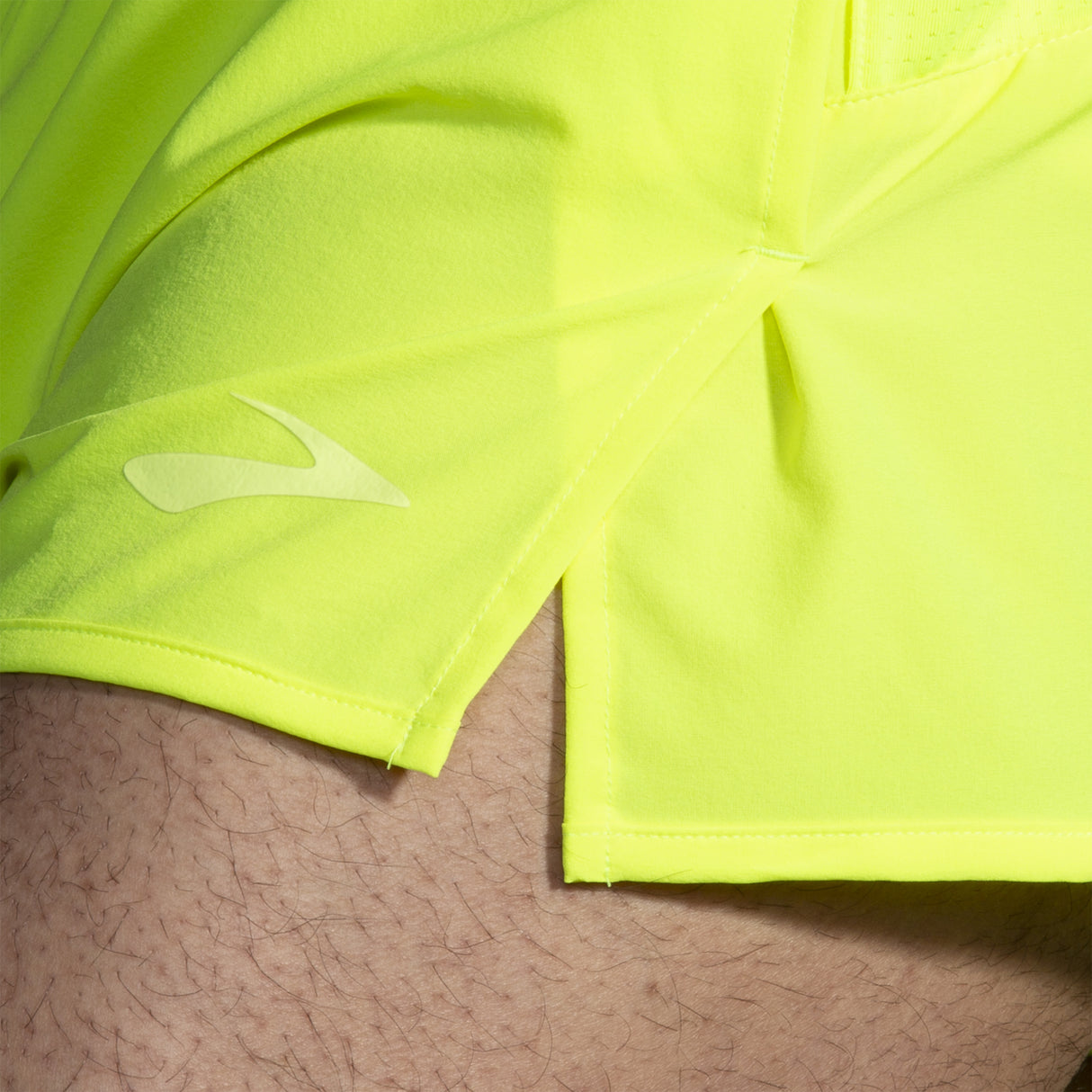 Brooks - Sherpa 3" Split Short - Homme