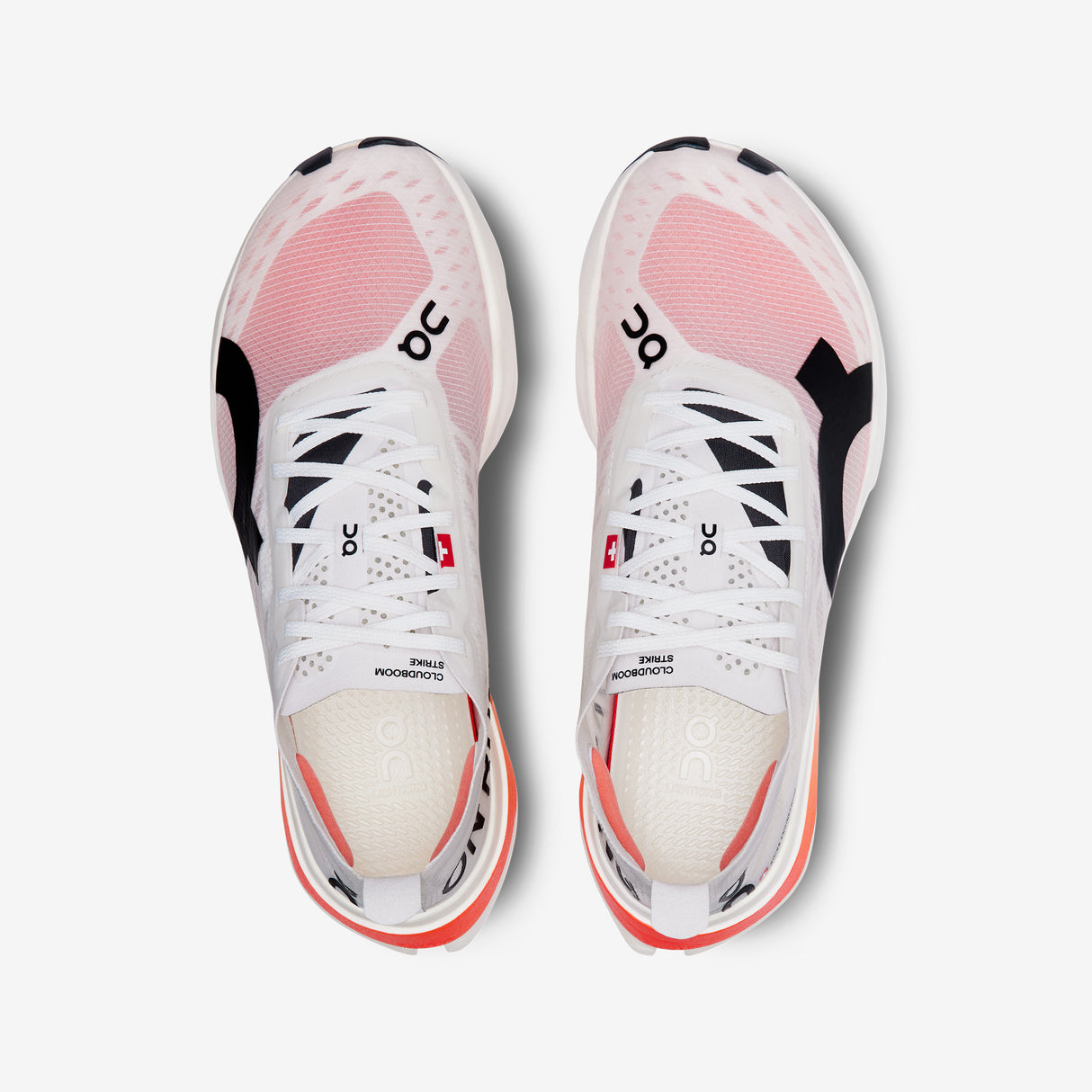 On - Cloudboom Strike - Femme