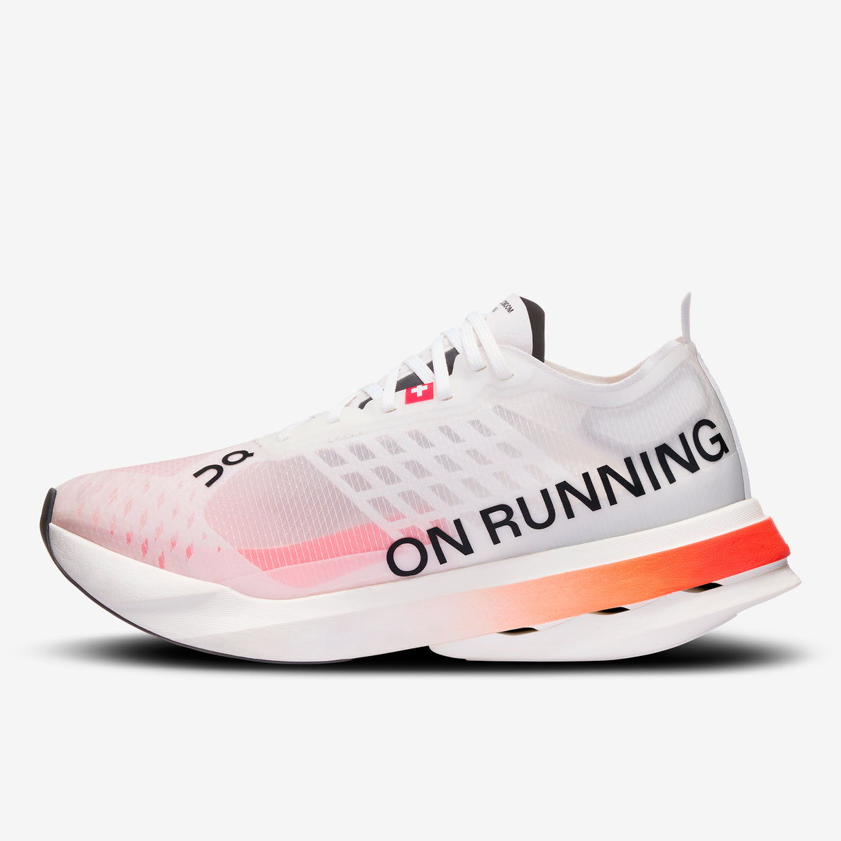 On - Cloudboom Strike - Femme