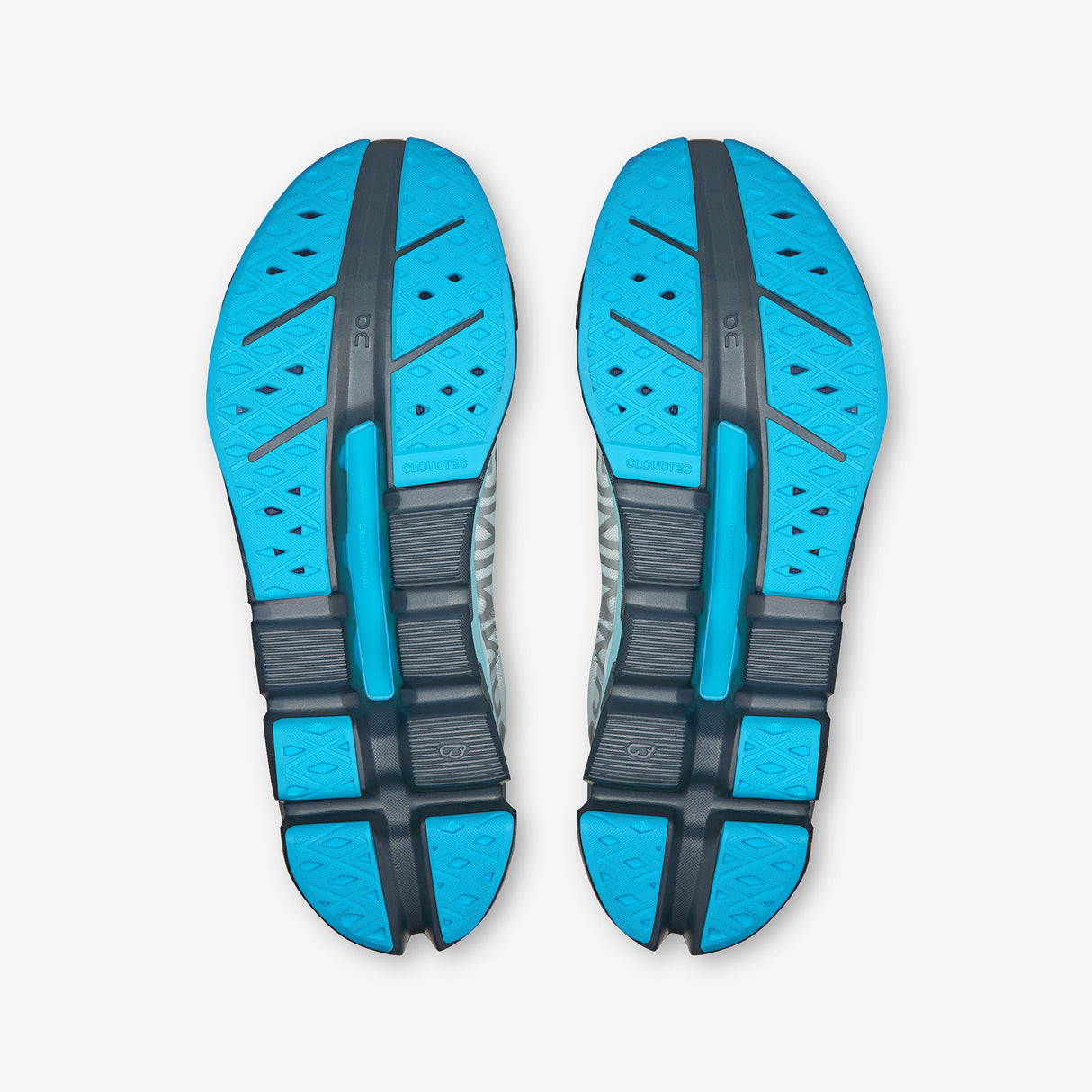 On - Cloudflow 5 - Femme