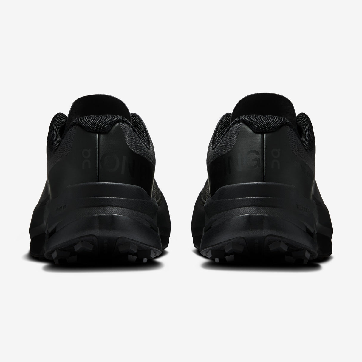 On - Cloudultra Peak - Femme
