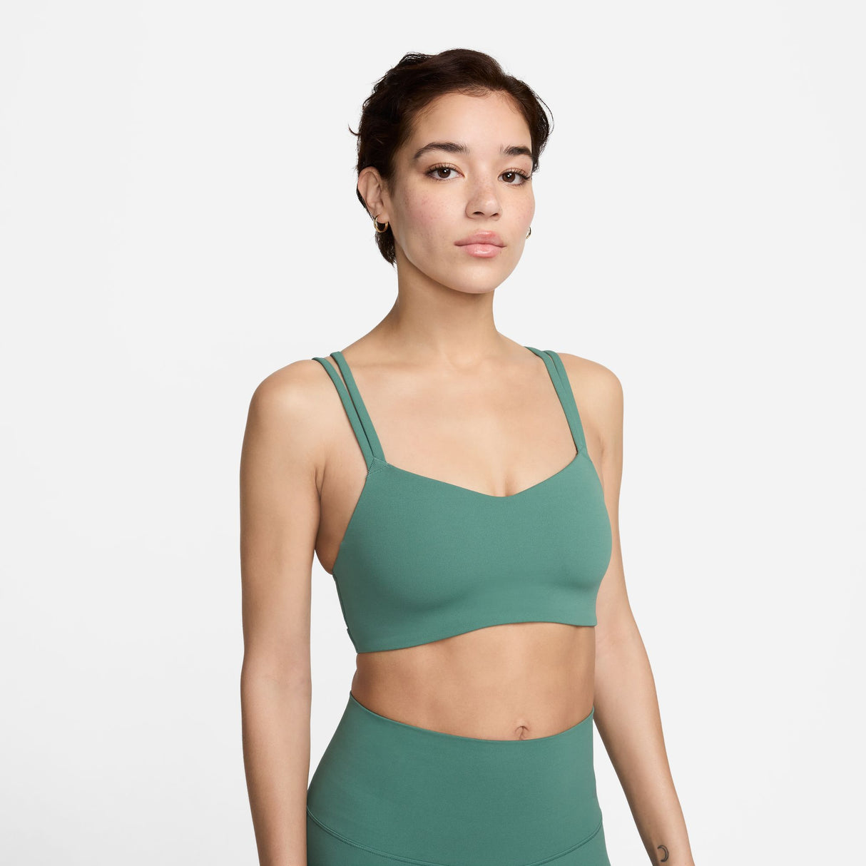 Nike Women's Alate Trace Light-Support Padded Strappy Sports Bra