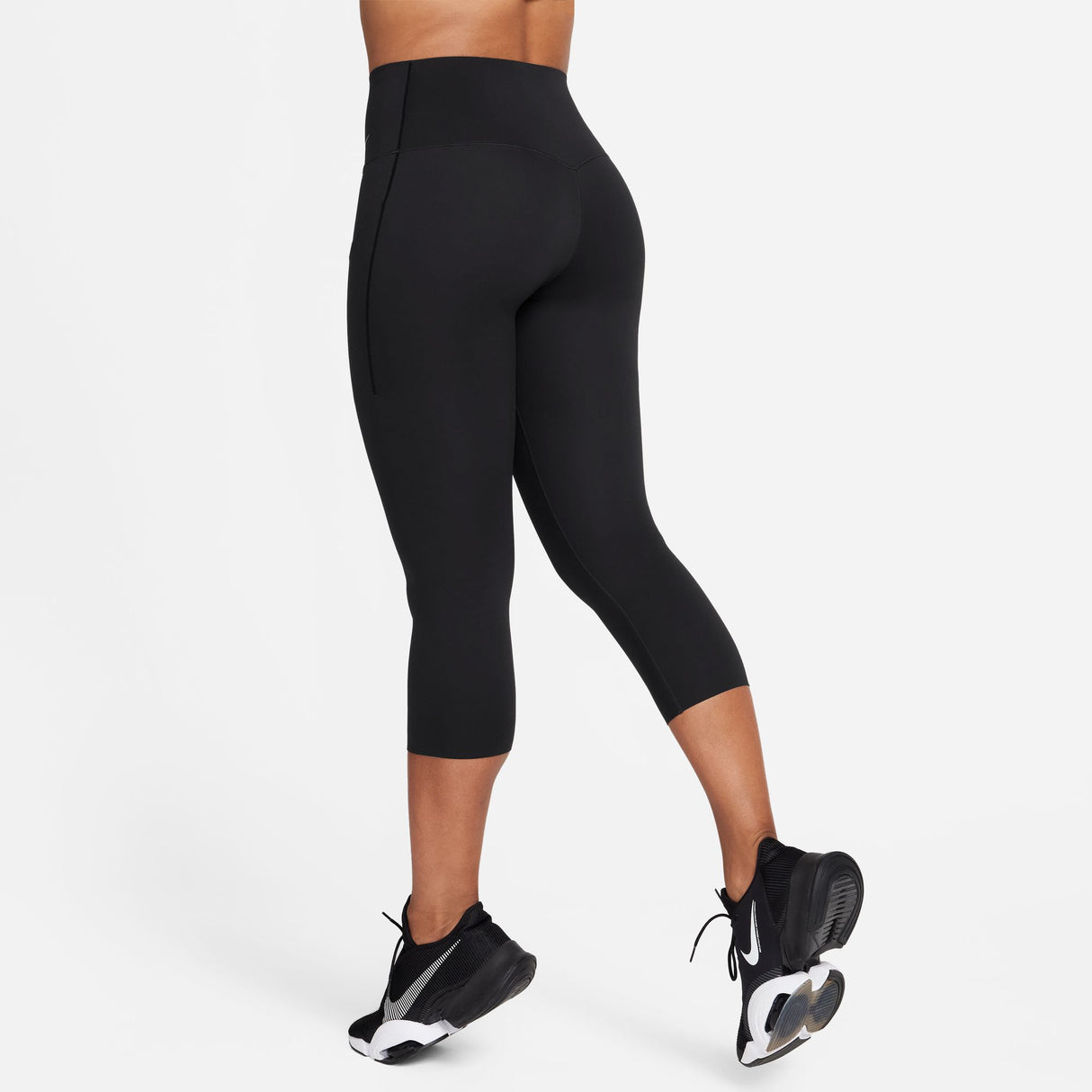 Nike - Universa Medium-Support High-Waisted Cropped Leggings with Pockets - Femme