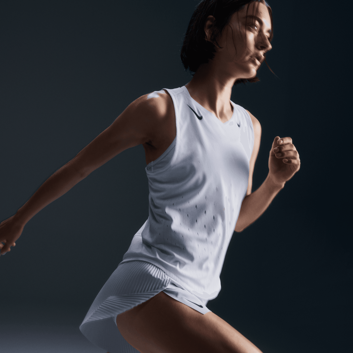 Nike - Dri-FIT ADV AeroSwift Running Singlet - Femme