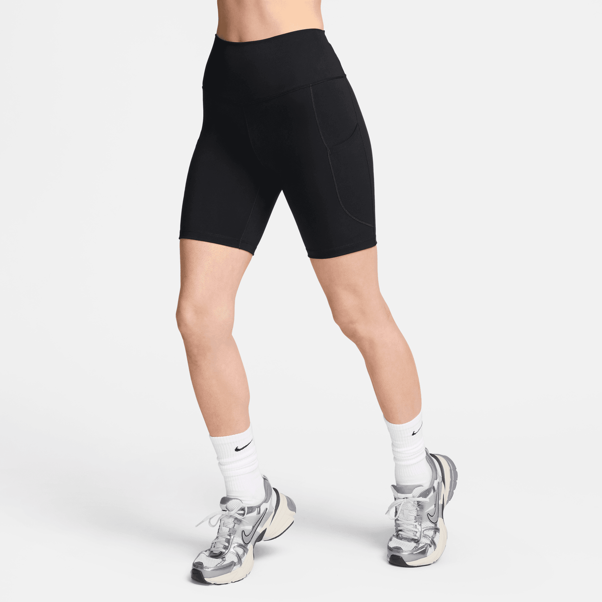 Nike - One High-Waisted 8" Biker Shorts with Pockets - Femme