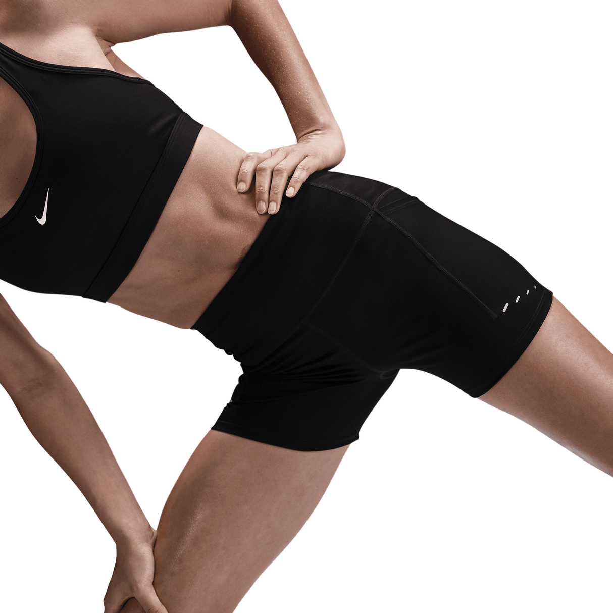Nike - Swift High-Waisted Tight Running Shorts with Pockets - Femme