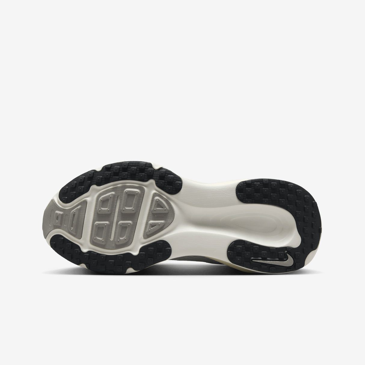 Nike - Vomero 18 - Femme