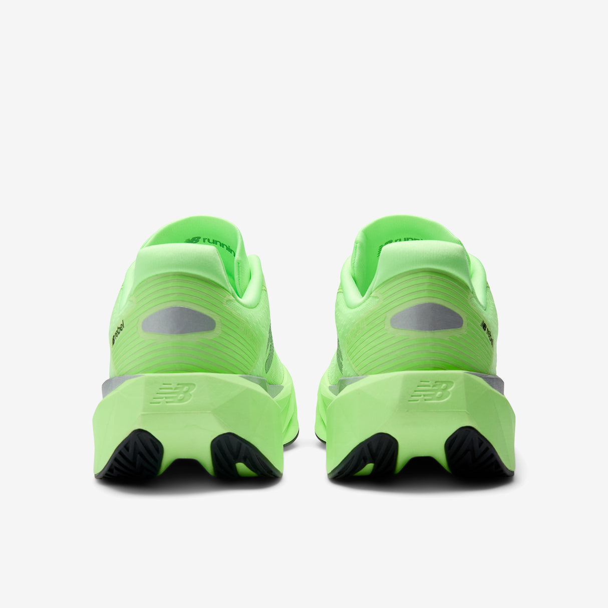 New Balance - FuelCell Rebel v5 - Homme