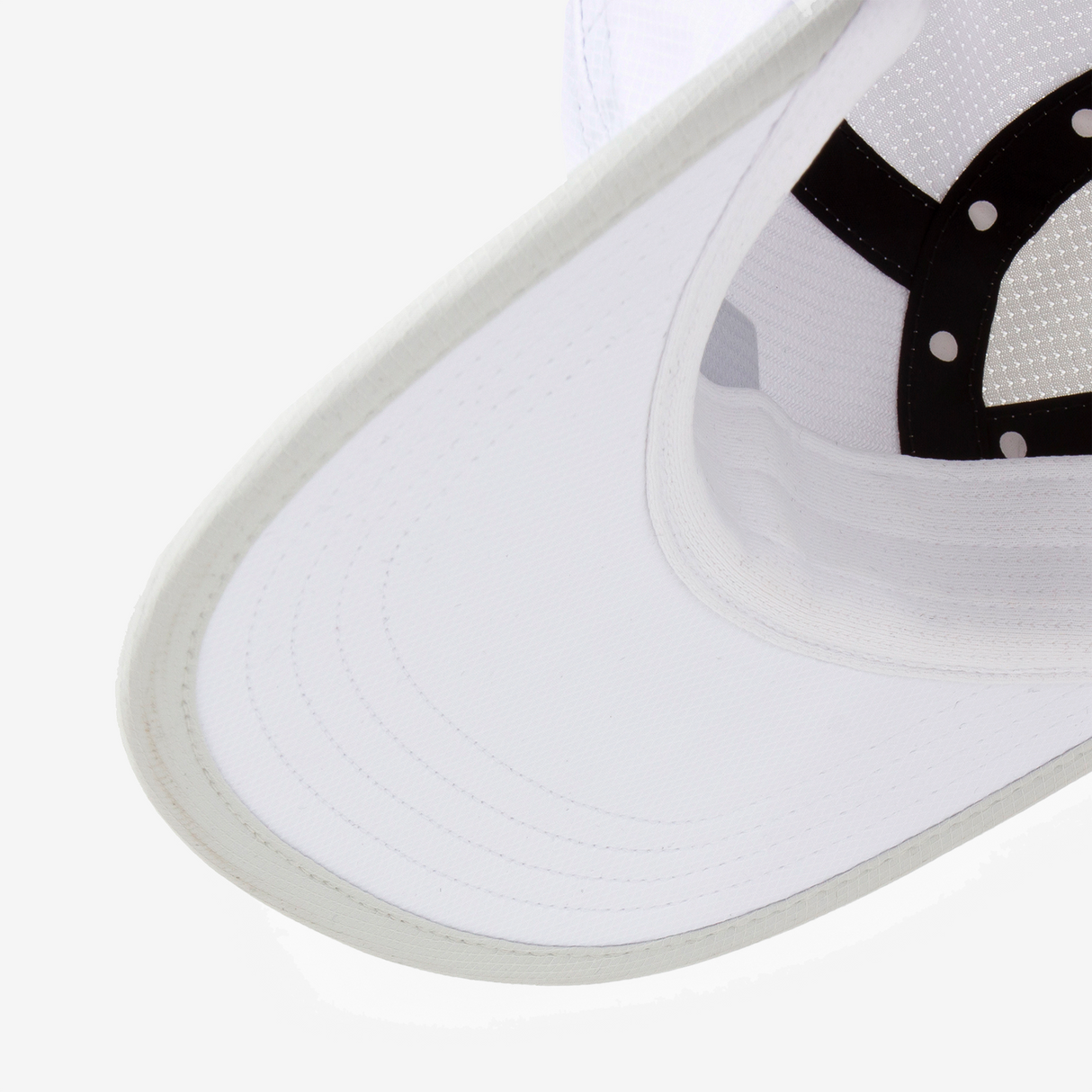 Ciele - GOCap-Field-IconicBar - White-LightGrey