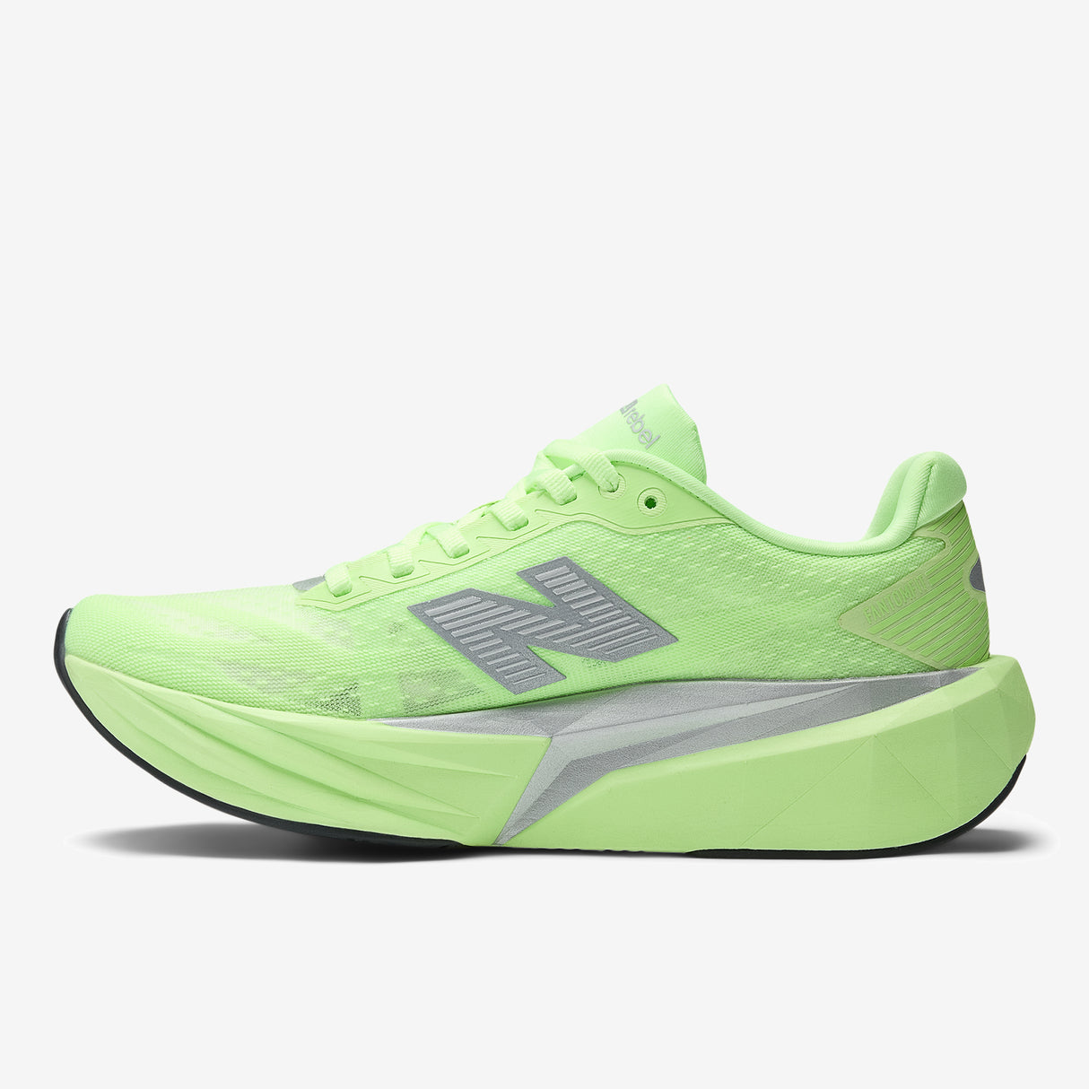 New Balance - FuelCell Rebel v5 - Large - Femme