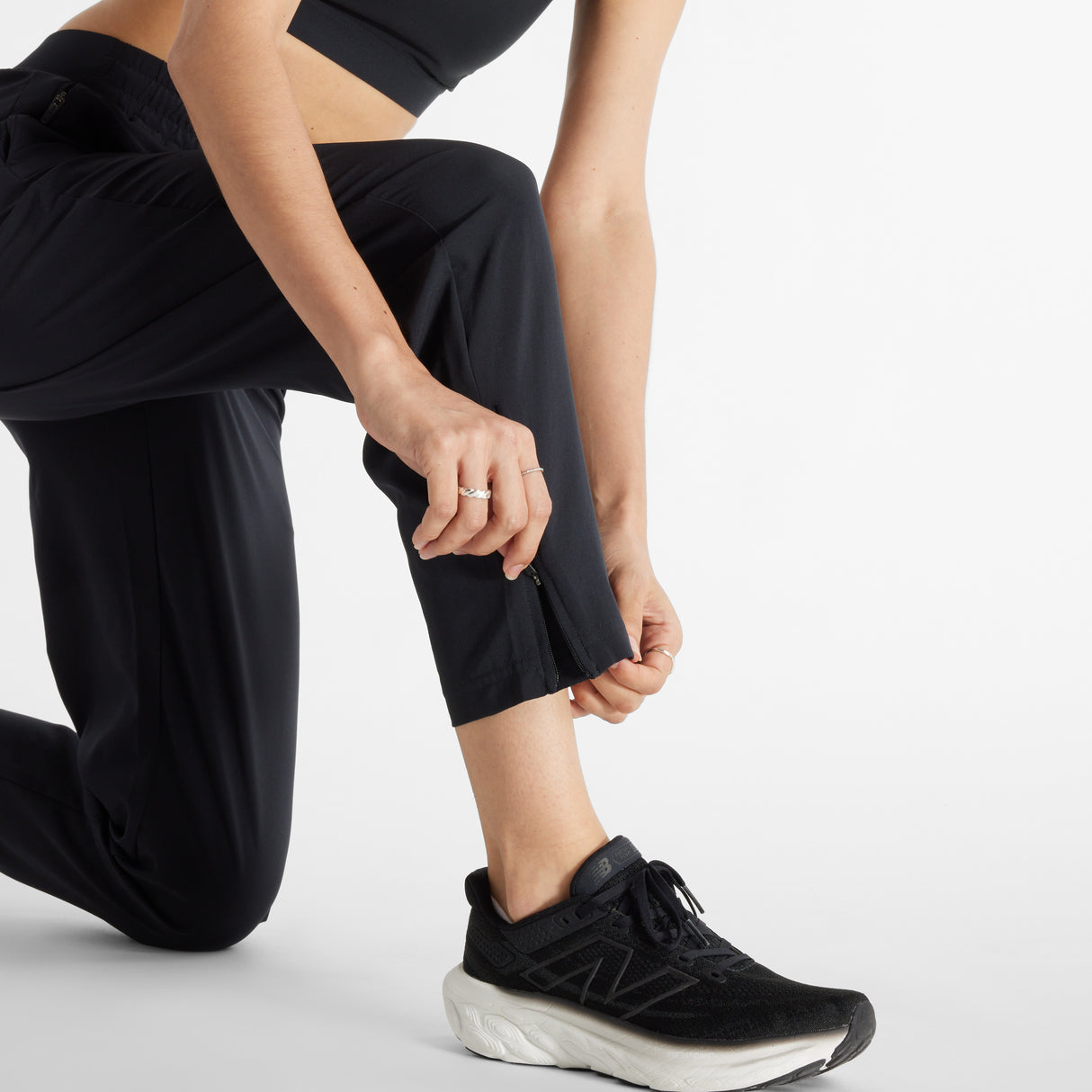 New Balance - Sport Essentials Performance Woven Pant - Femme
