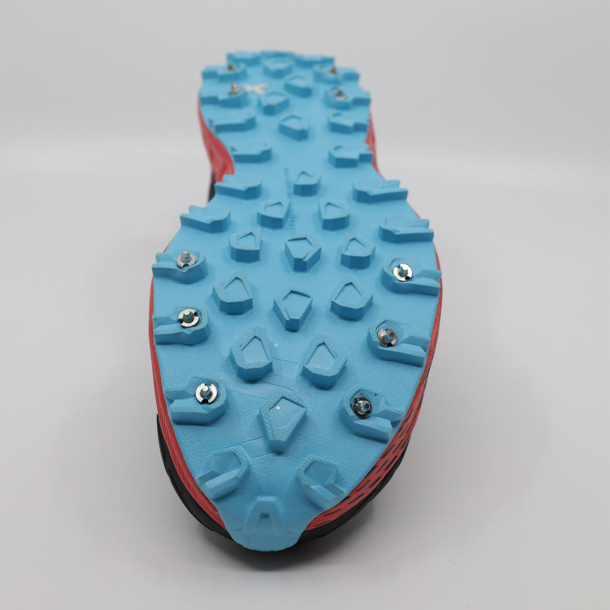 Installation de crampons (Crampons inclus)