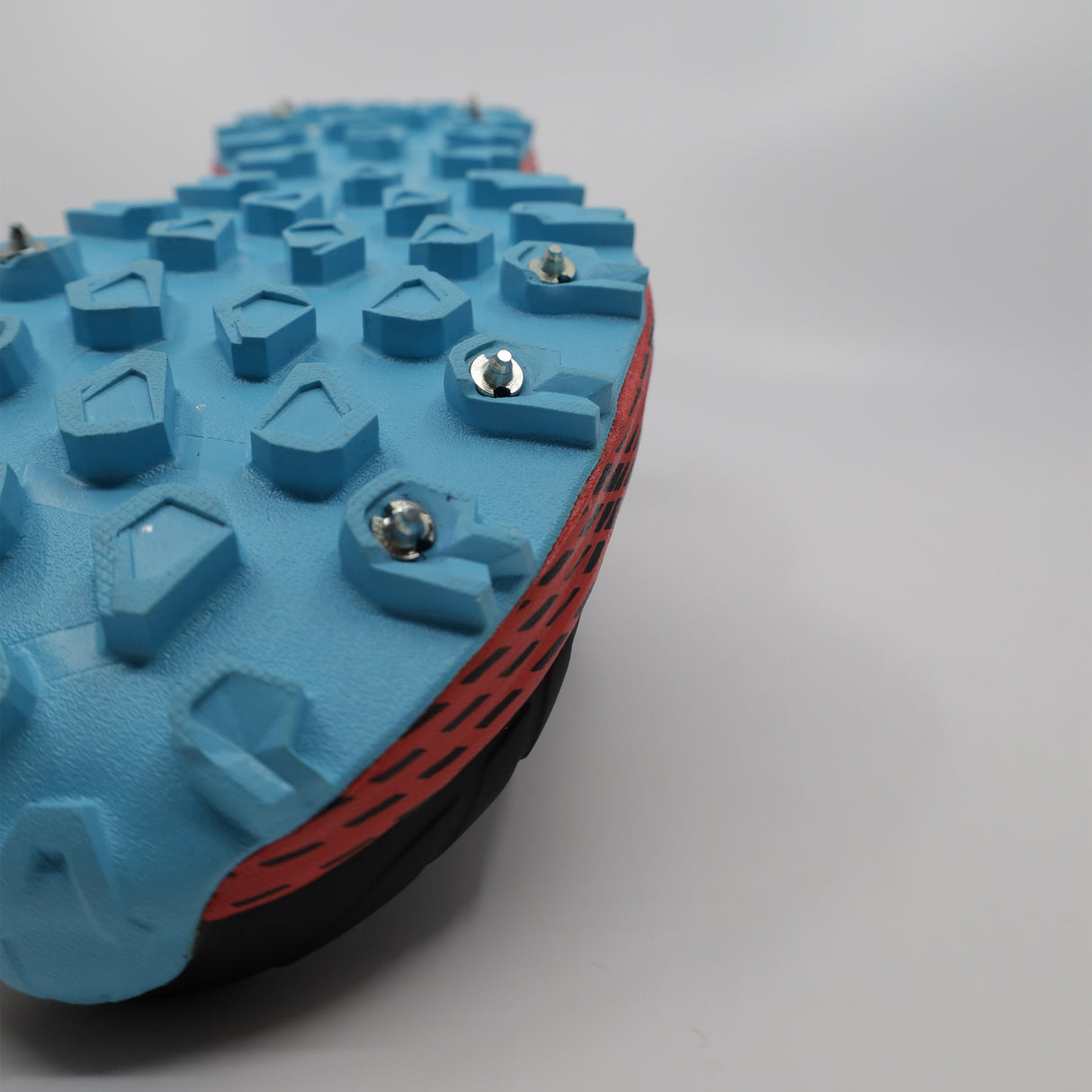 Installation de crampons (Crampons inclus)