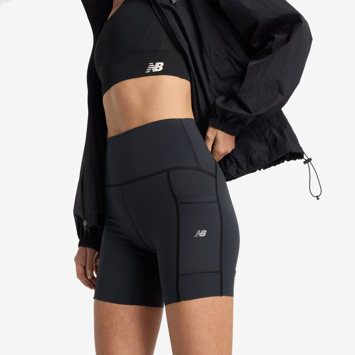 New Balance - NB Sleek Pocket High Rise Short 6 - Femme
