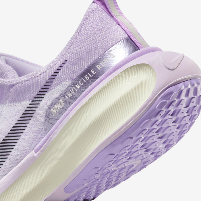 Nike Women's ZoomX Invincible Run Flyknit 3