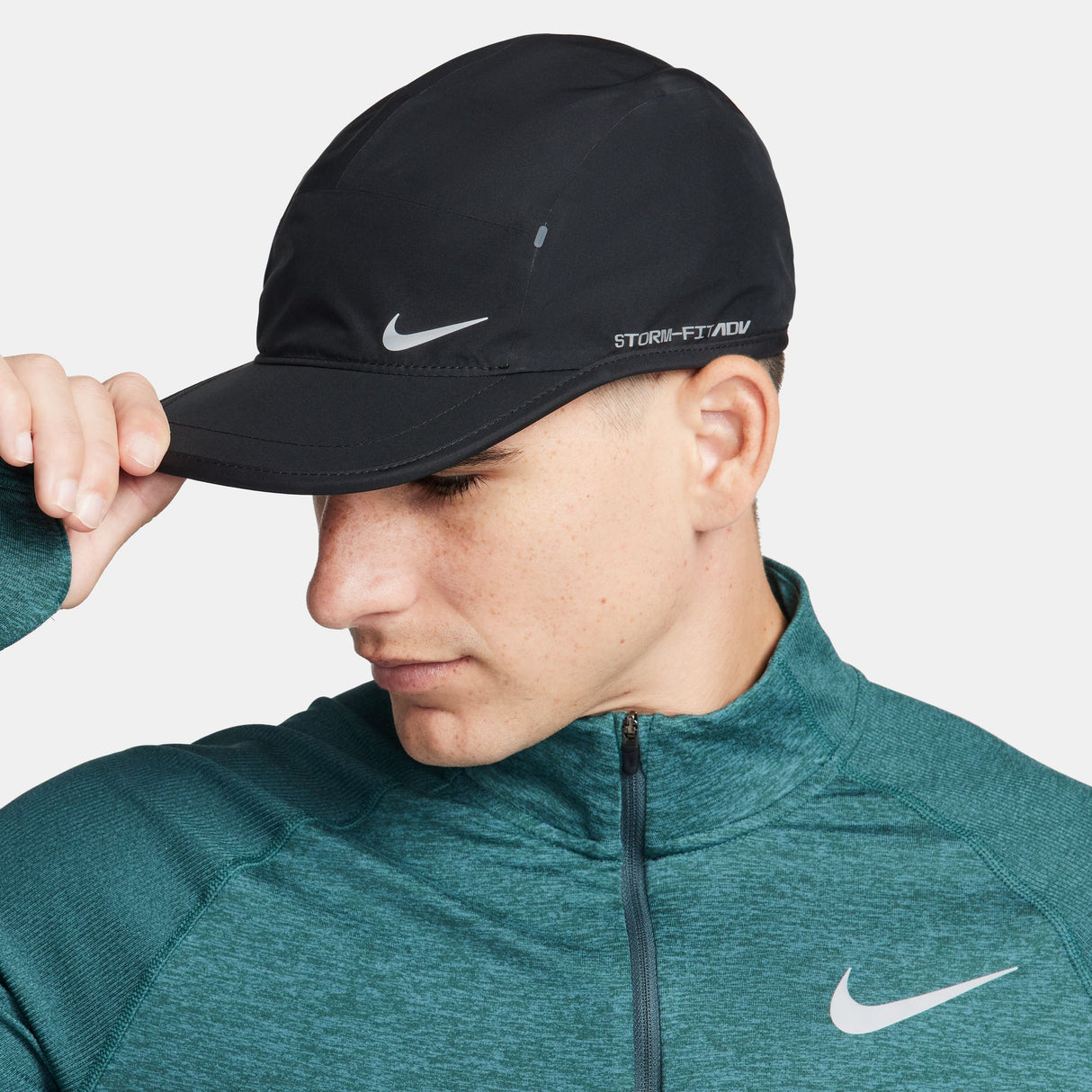 Nike - Storm-FIT ADV Fly Unstructured AeroBill Cap - Unisex