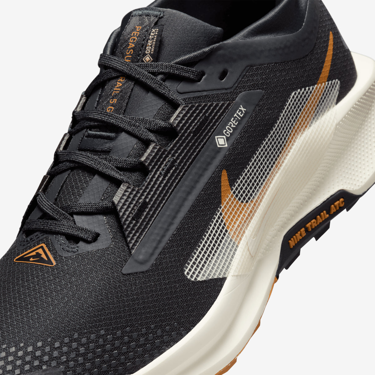 Nike - Pegasus Trail 5 Gore-Tex - Men's