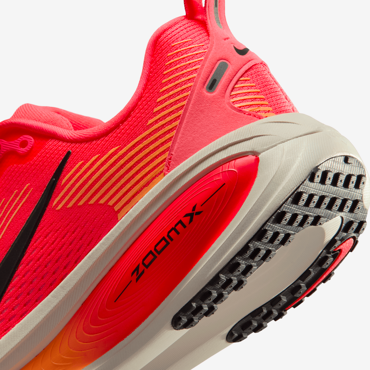 Nike - Vomero 18 - Femme