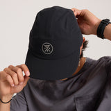 Roark - Alta Elite Run Hat Strapback Hat - Noir