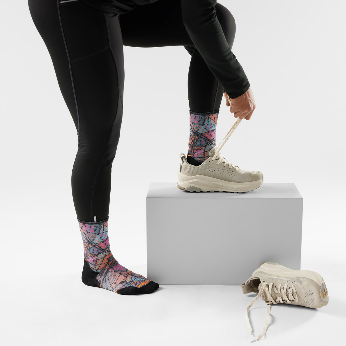 Smartwool - Trail Run Targeted Cushion Triangle Prism Print Crew Socks - Femme