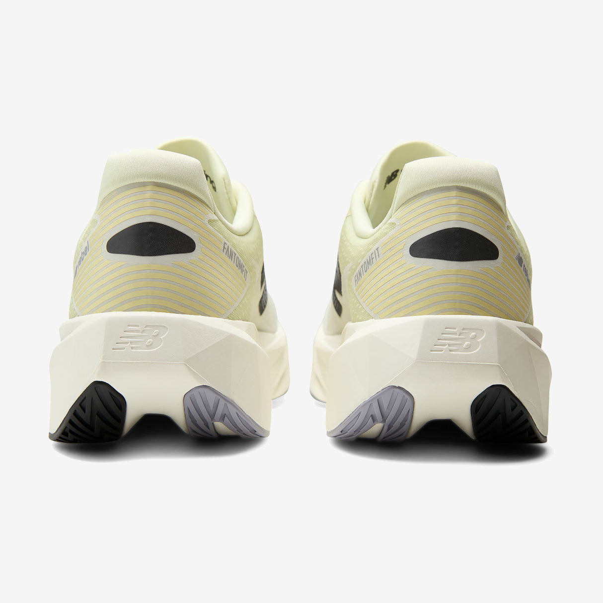 New Balance - FuelCell Rebel v5 - Homme