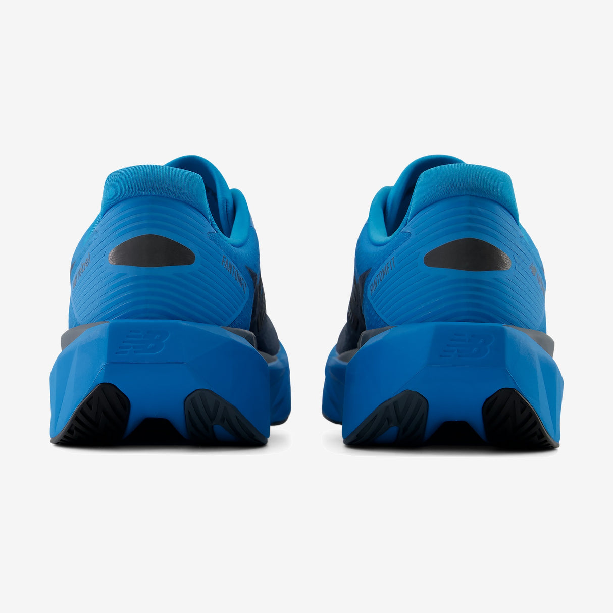 New Balance - FuelCell Rebel v5 - Homme
