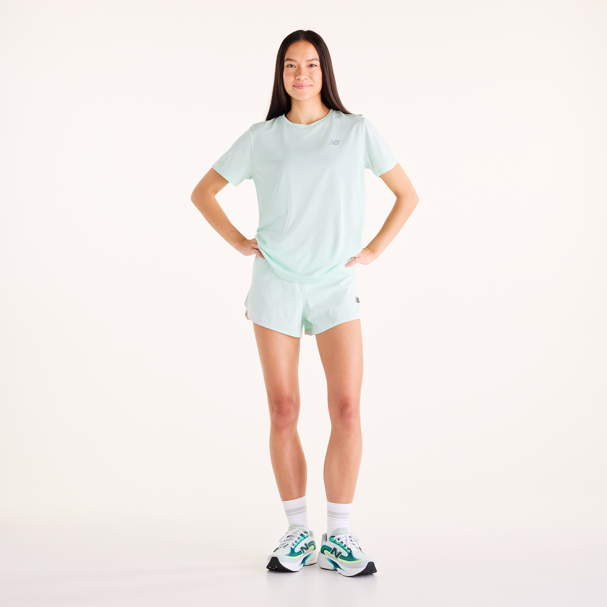 New Balance - Athletics T-Shirt - Femme