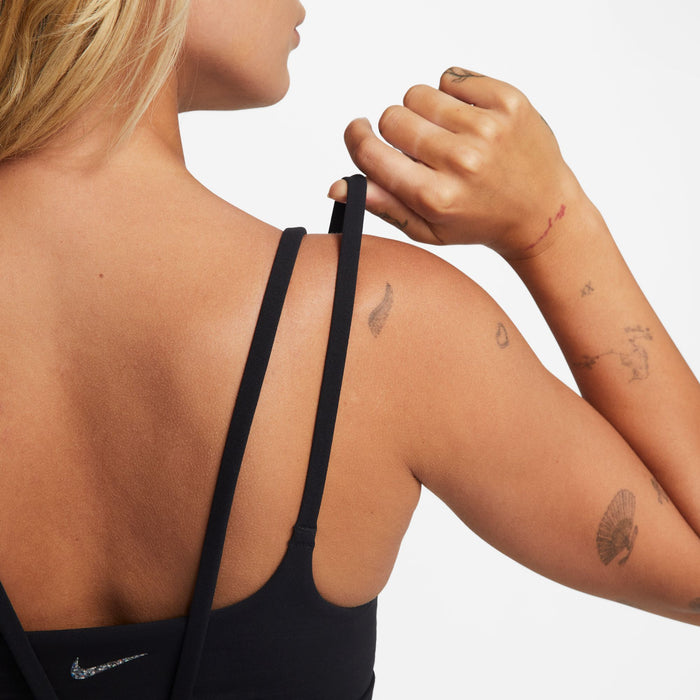 Nike Women's Alate Trace Light-Support Padded Strappy Sports Bra