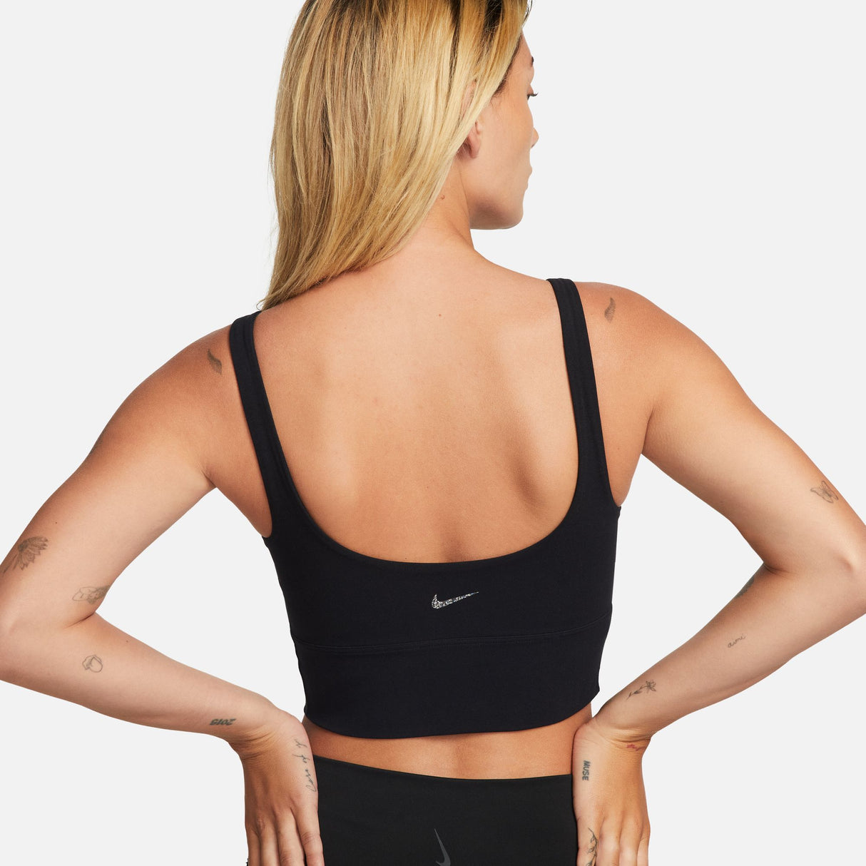 Nike Women's Alate Solo Light-Support Non-Padded Longline Sports Bra