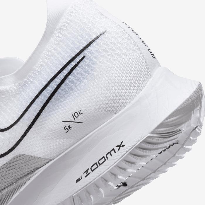 Nike - ZoomX Streakfly - Unisex