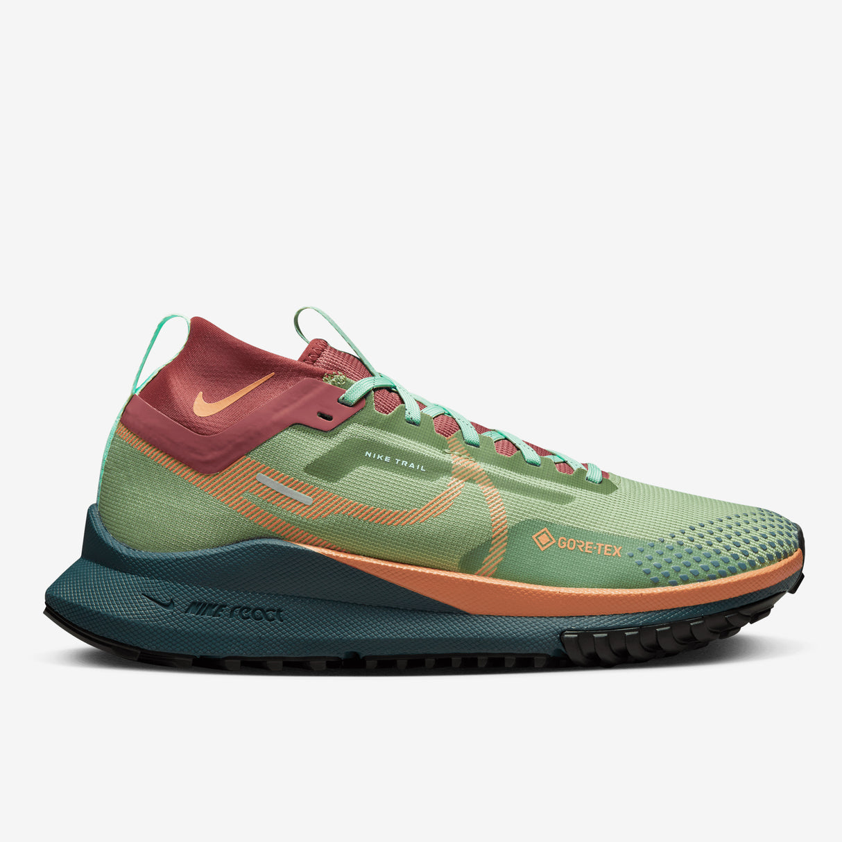 Nike Women's Pegasus Trail 4 GTX