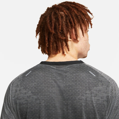 Nike - Dri-Fit ADV Techknit Ultra SS - Homme - Le coureur nordique