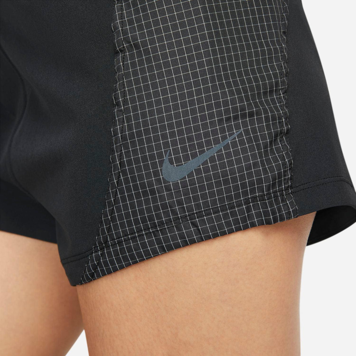 Nike - Dri-Fit Run Division Tempo Luxe - Femme - Le coureur nordique