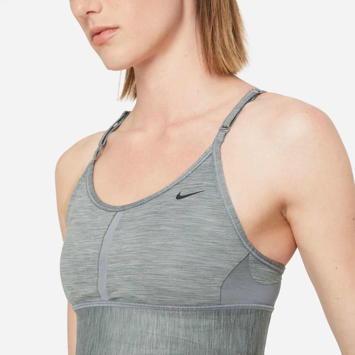 Nike - Light-Support Padded Longline - Le coureur nordique