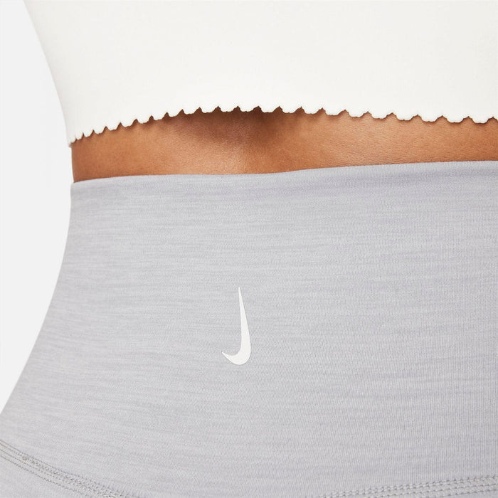 Nike Women's Yoga Luxe 7/8 — Le coureur nordique